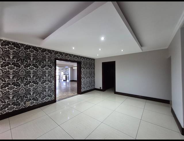 7 BEDROOM HOUSE FOR SALE IN MANTEVREDE